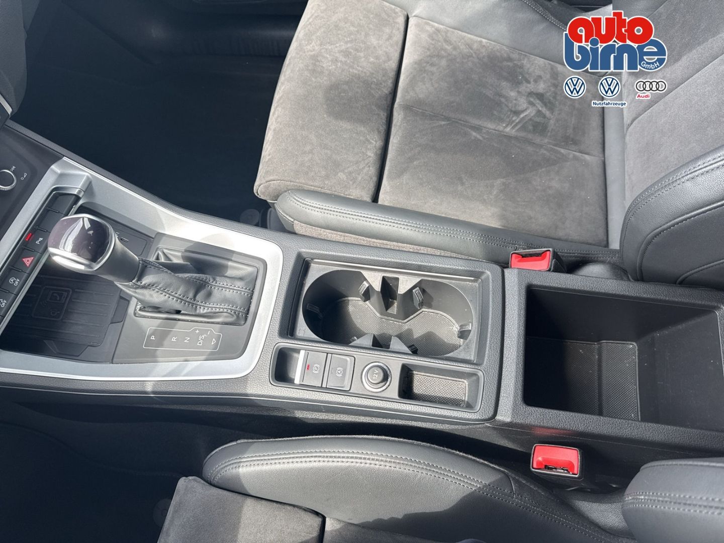 Q3 2.0 40 TFSI quattro advanced Navi Digitales C