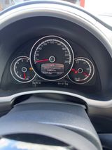 Volkswagen Beetle 2.0 TDI 81kW BMT CLUB Cabriolet CLUB - Volkswagen Beetle mit Diesel-Antrieb: Cabrio