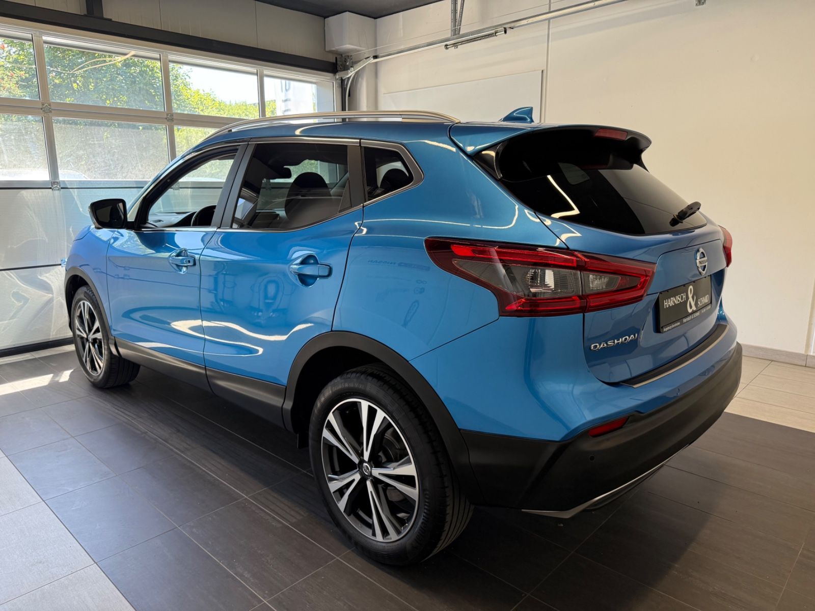 Fahrzeugabbildung Nissan Qashqai N-Connecta, 360° Kamera, Navi, Winterpa.