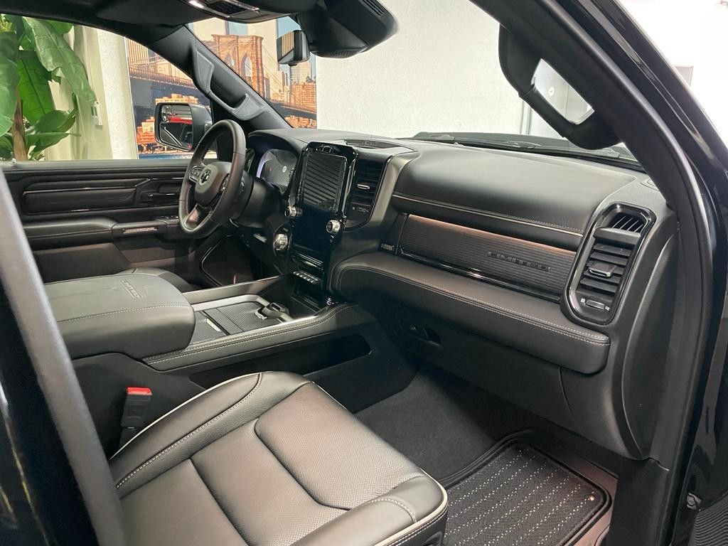 Fahrzeugabbildung Dodge LIMITED NIGHT RAMBOX-TAILGATE-HUD-360°-LPG PRINS
