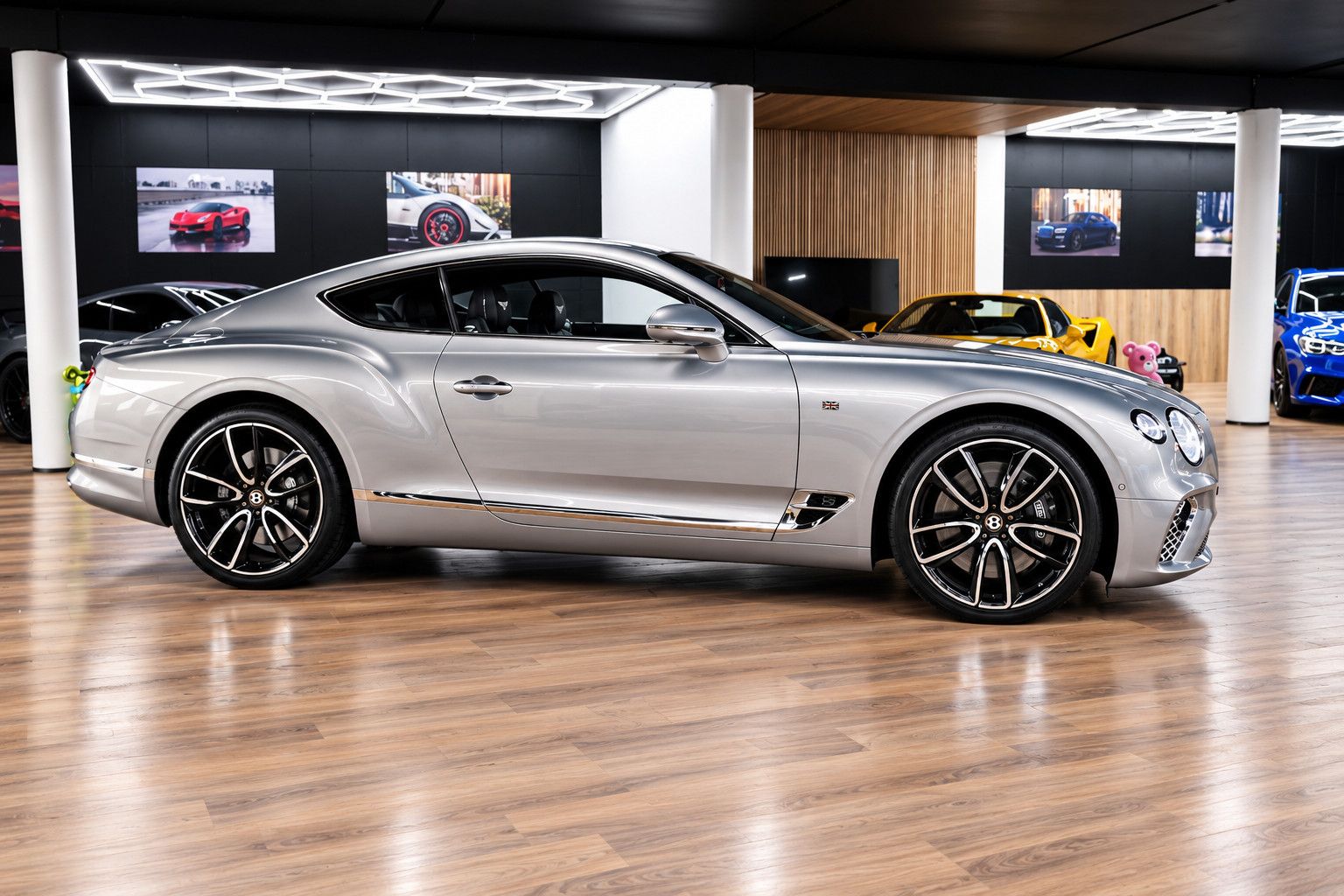 Fahrzeugabbildung Bentley Continental GT W12 First Edition *Rotation*B&O*