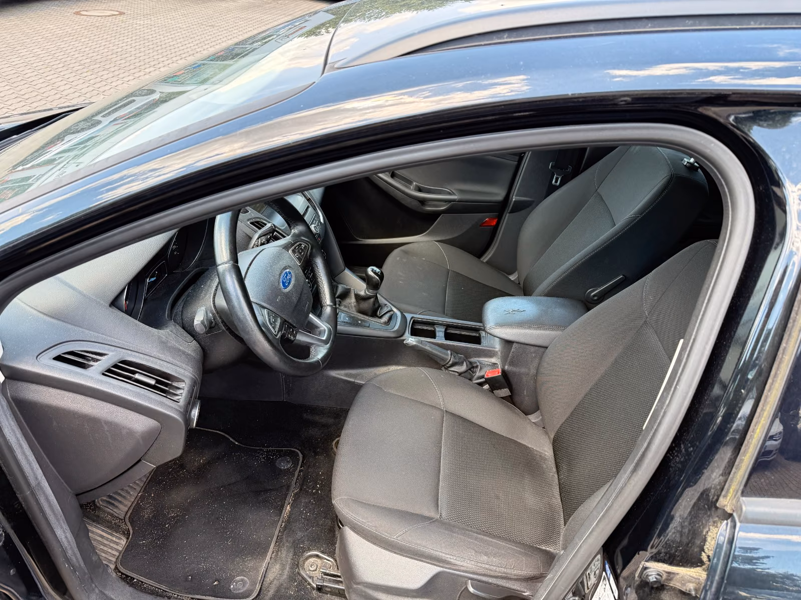 Ford Focus 2015 — photo 10