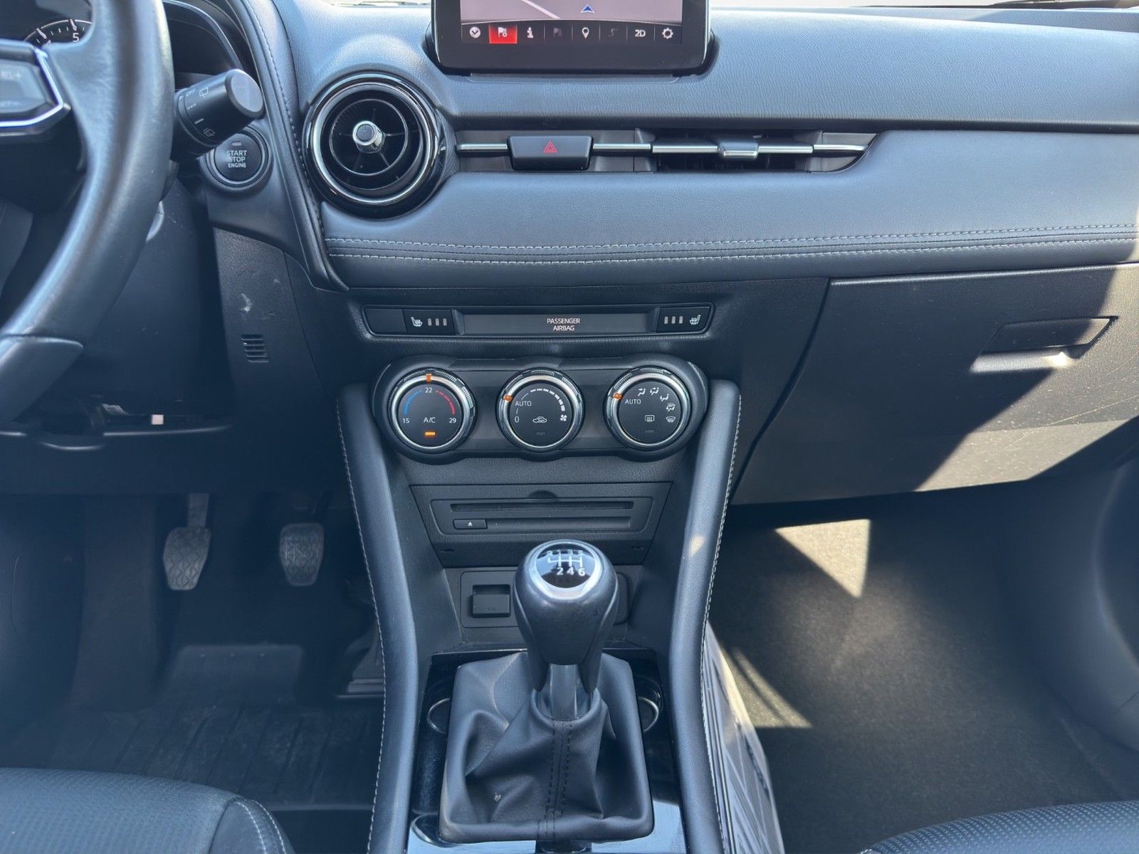 MAZDA CX-3 Sports-Line 2.0 KLIMA / TEILLEDER / NAVI / - Image 14