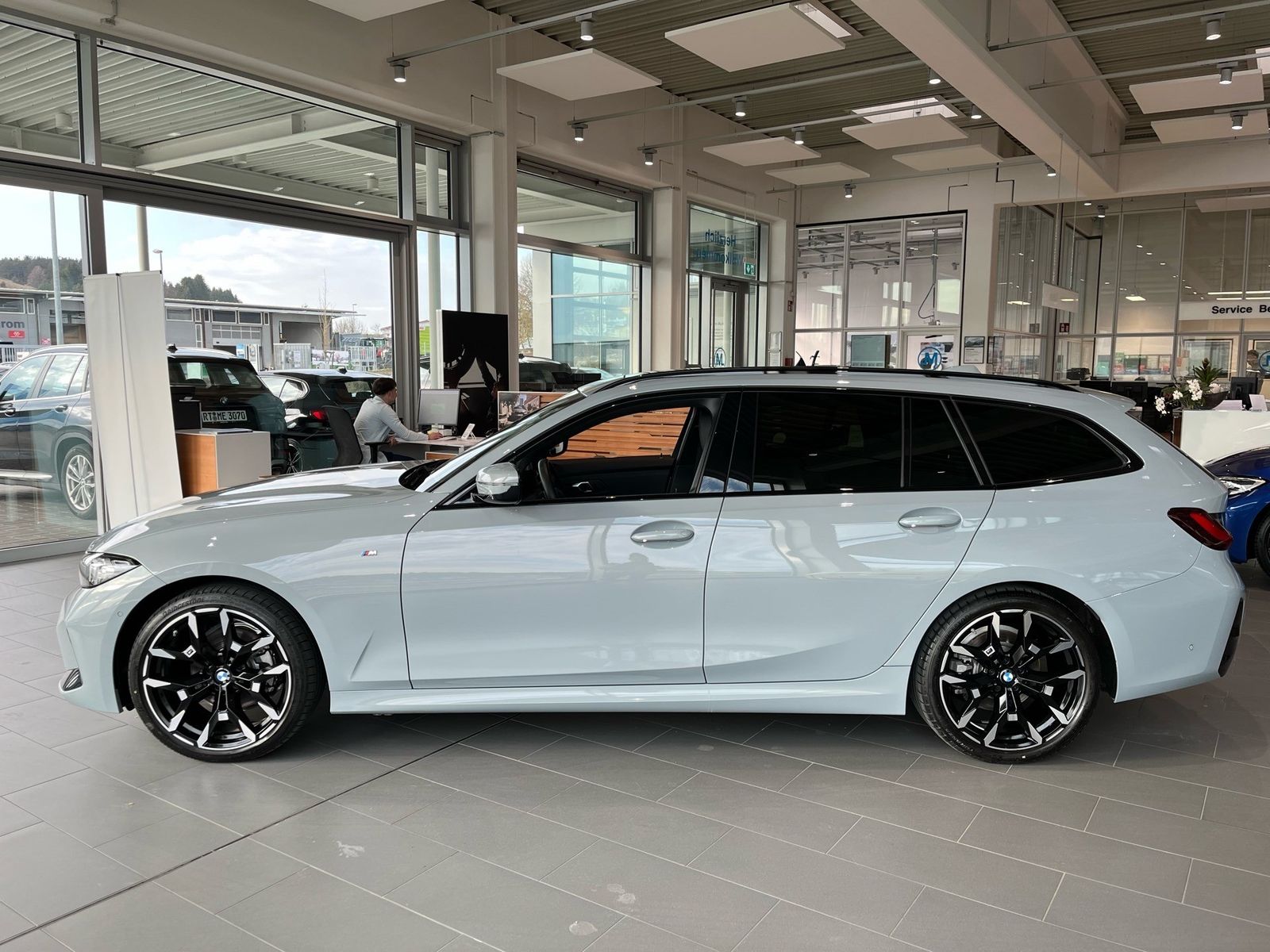BMW 320d xDrive M-Sportpaket 19 AHK LED RFK Pano foto 4