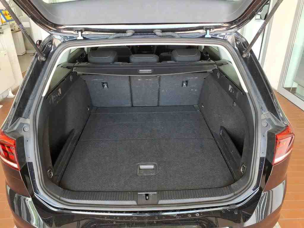 Volkswagen Passat Variant - Bild 8