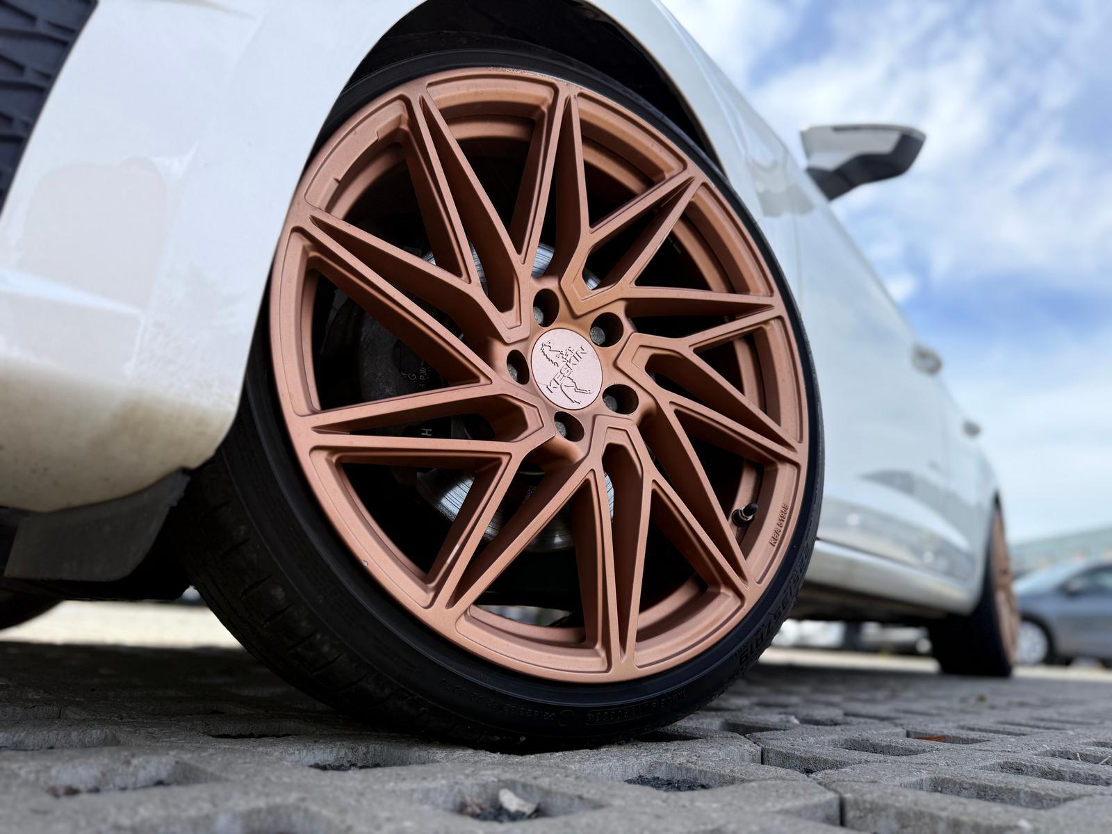 Seat LEON ST FR 1.8TSI LED|NAV|ALCANTARA|SOUND|UNIKAT