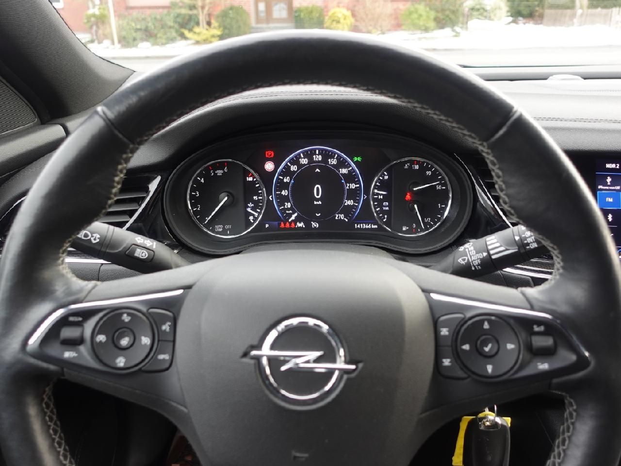 Fahrzeugabbildung Opel Insignia Sports Tourer 2,0 Business