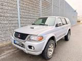 Mitsubishi Pajero 2.5 TD GLS Sport *Klima*AHK* - Mitsubishi Pajero: Gls