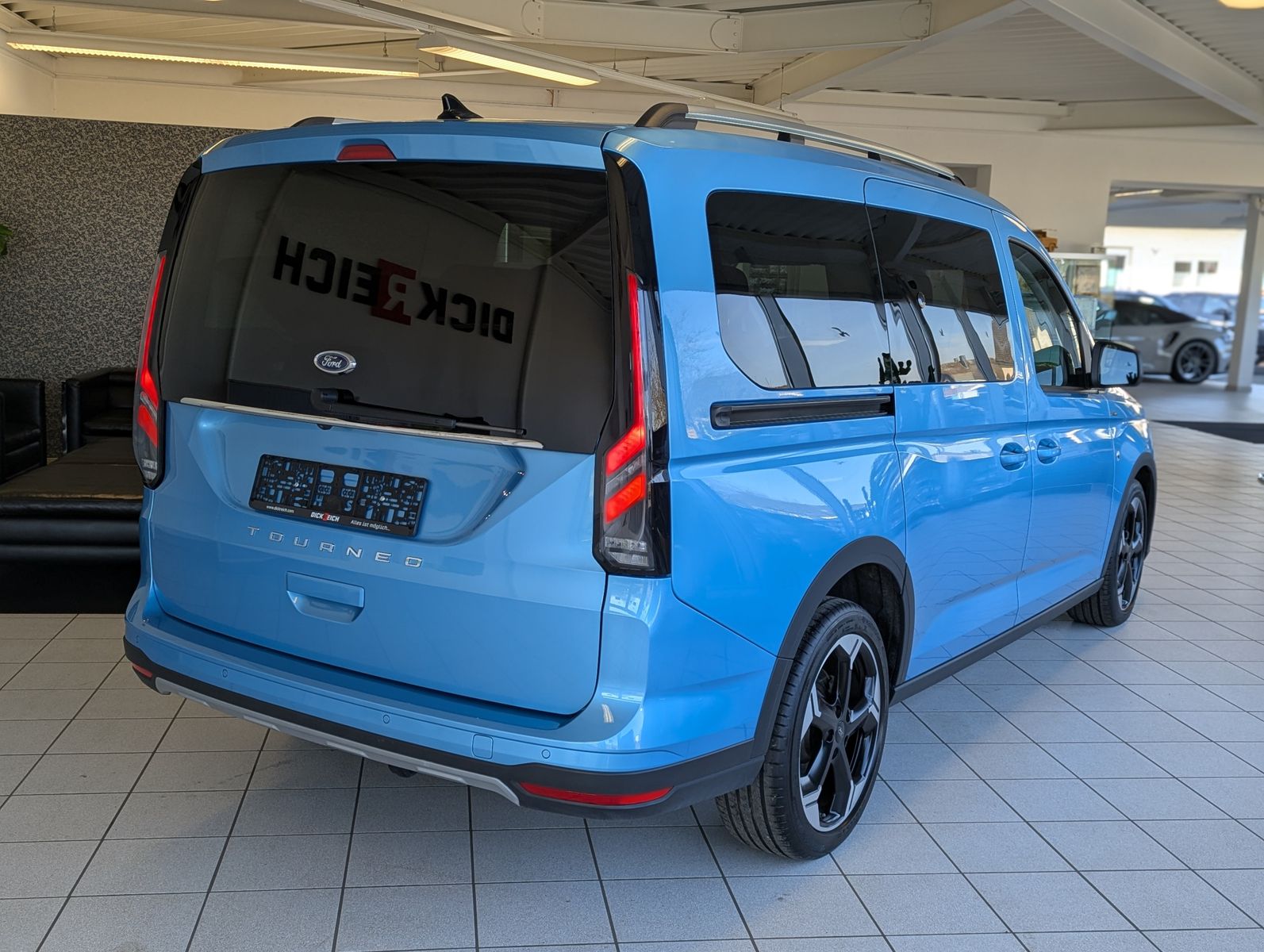 FORD Tourneo Connect L2 Active 7-Sitz Bi-LED Pano AHK - Image 7