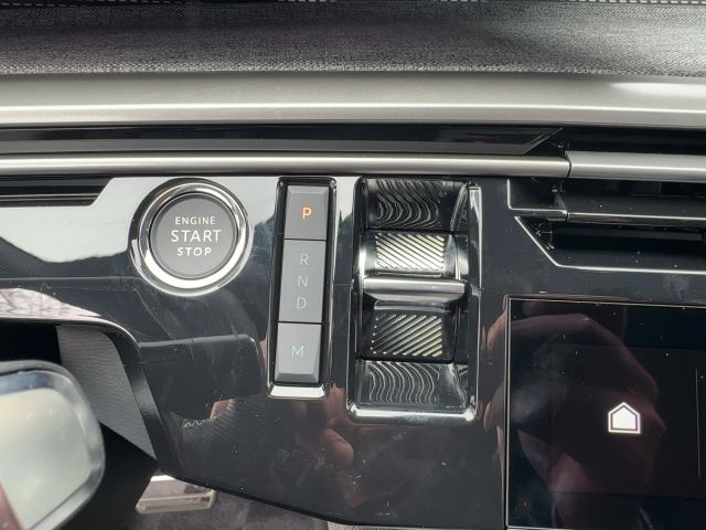 Foto Nummer 16: PEUGEOT 3008