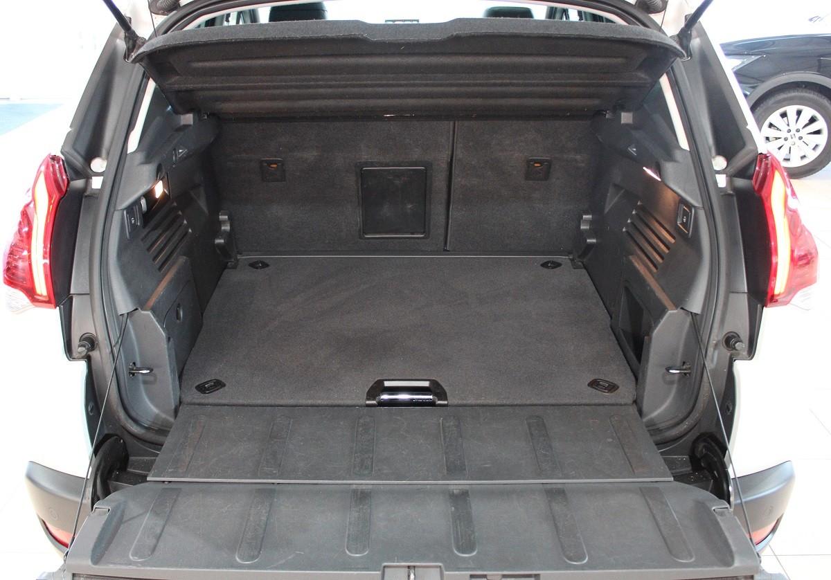 Peugeot 3008 Allure 1,6*TÜV NEU*SCHECKHEFT*NAVi*1.HAND*