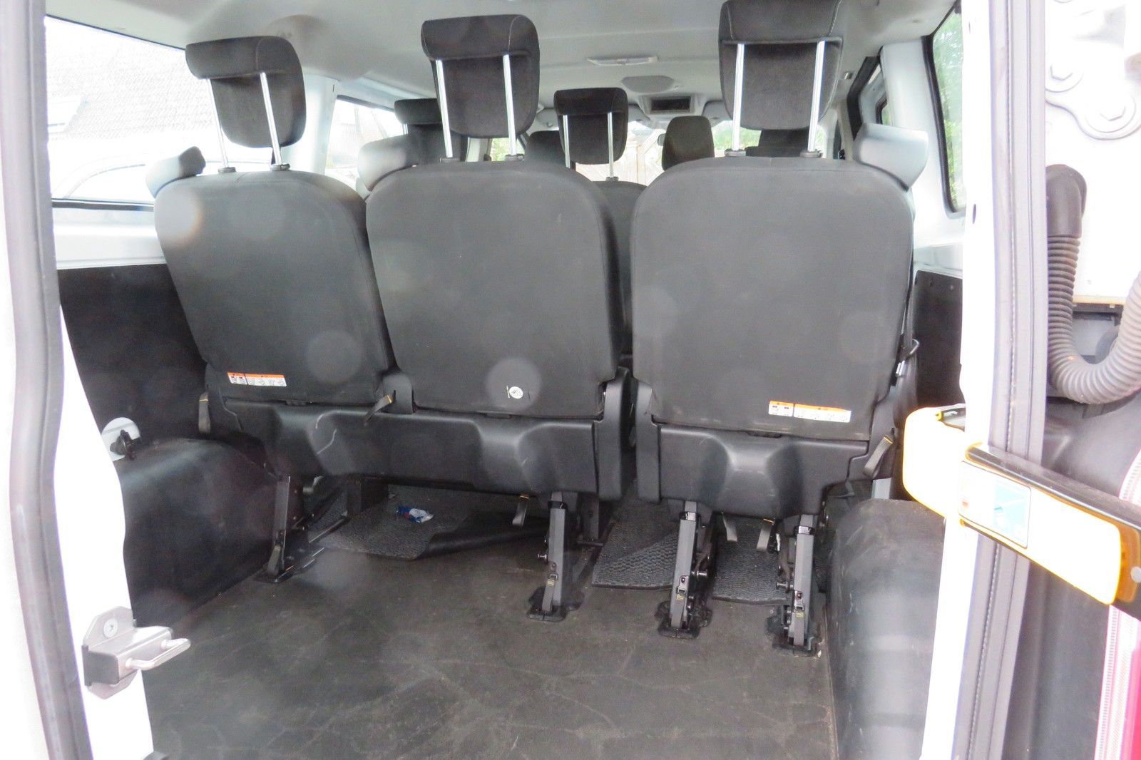 Fahrzeugabbildung Ford Transit Custom Kombi 320 L2 Trend