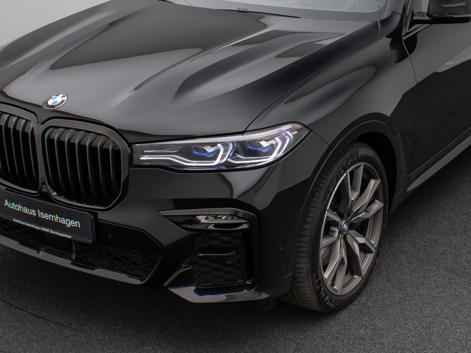 Fahrzeugabbildung BMW X7 M50i 360°HUD B&W Massage FondEnt 22Zoll Voll
