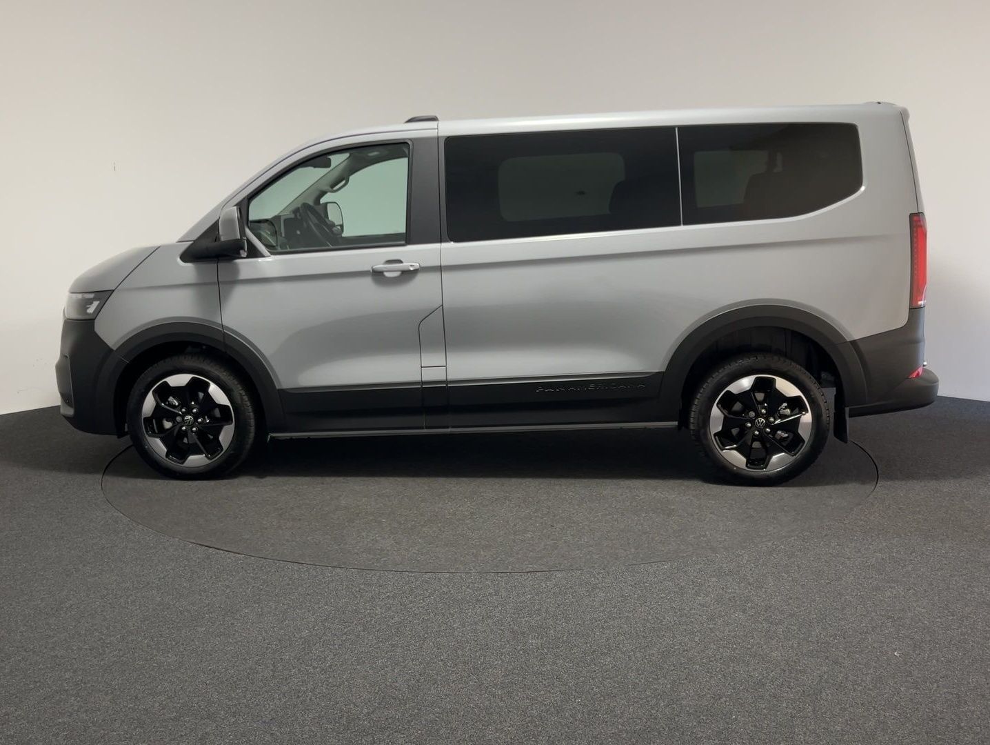 Volkswagen T7 Caravelle - Bild 4