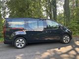 Hyundai Staria Trend Hybrid 9-Sitzer - Hyundai STARIA mit Hybrid-Antrieb