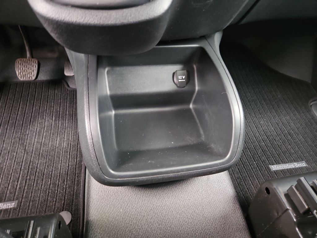 Fahrzeugabbildung Mercedes-Benz Vito 114 Tourer Pro kompakt Navi Liege-Paket SHZ