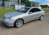 Mercedes-Benz Mercedes CLK 320 mit 78000 KM - Mercedes-Benz CLK-Klasse Gebrauchtwagen in Wuppertal