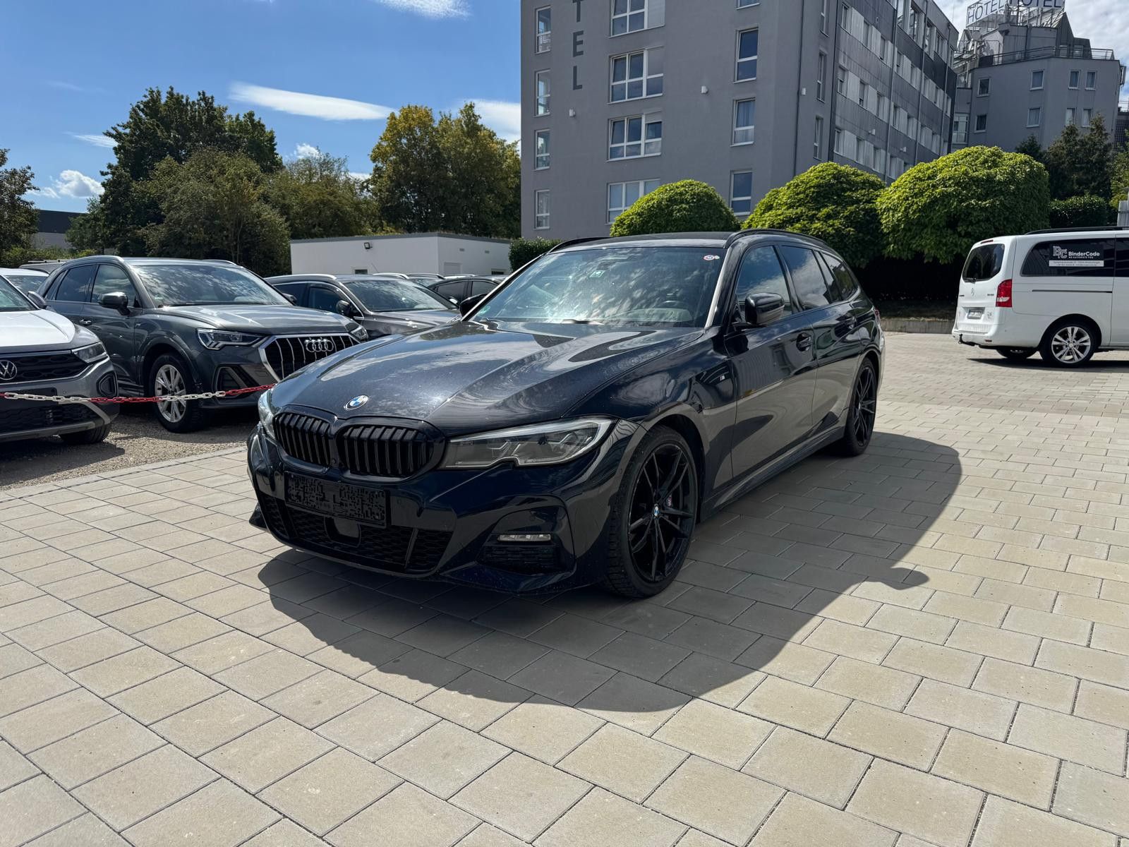 BMW 330 330 d xDrive M Sport imagem 3