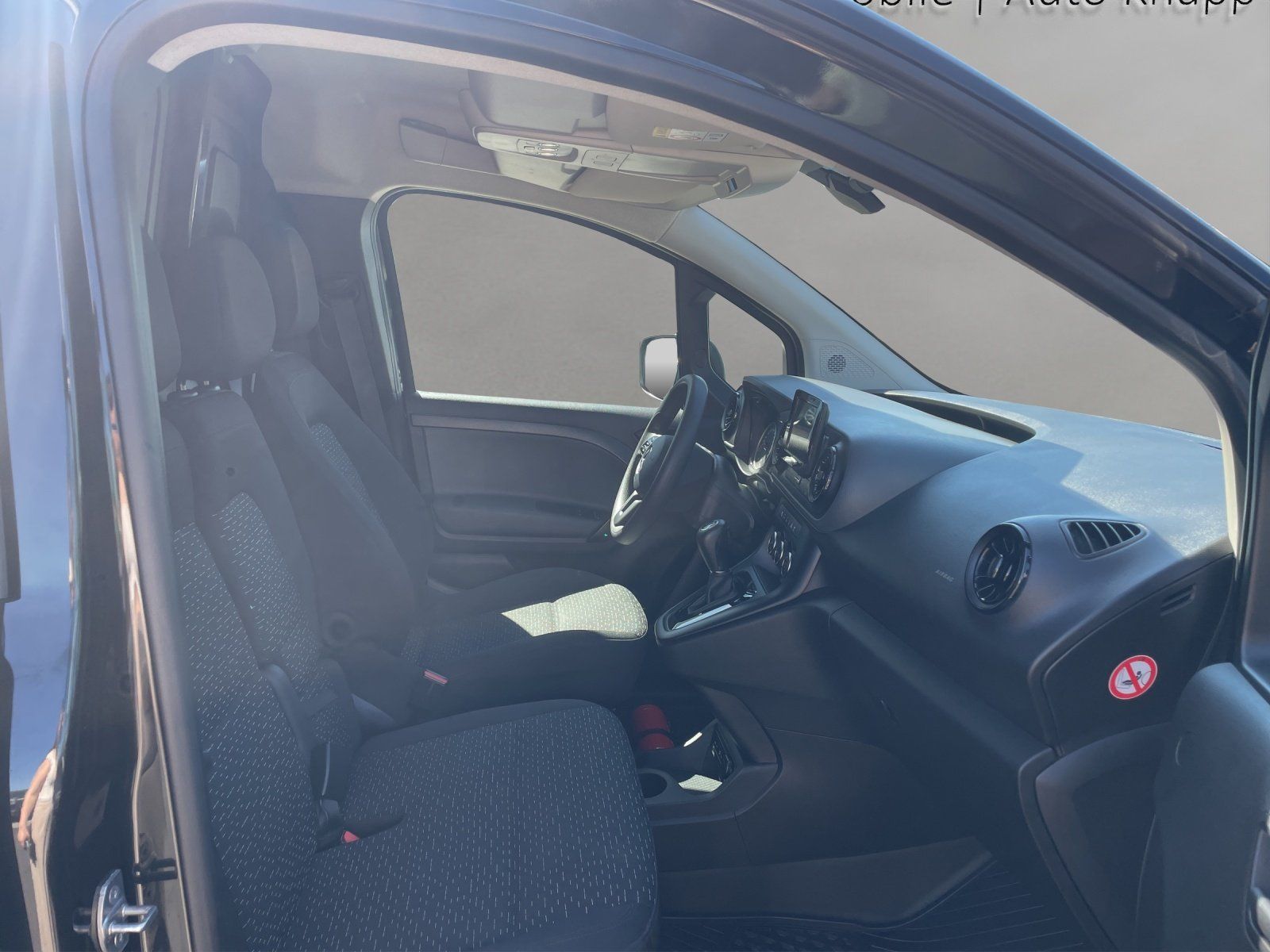 Fahrzeugabbildung Mercedes-Benz Citan 113 Kasten PRO Lang MBux AHK