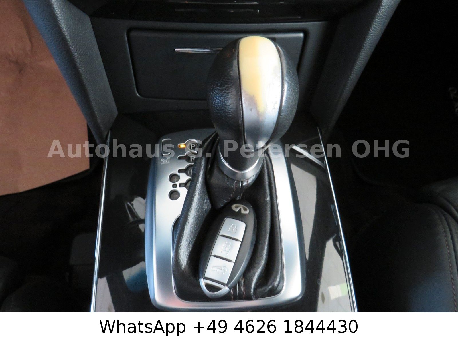 Fahrzeugabbildung Infiniti FX FX30d/*Leder*Xenon*Sitzbelü*Spurhalte*LM 21*