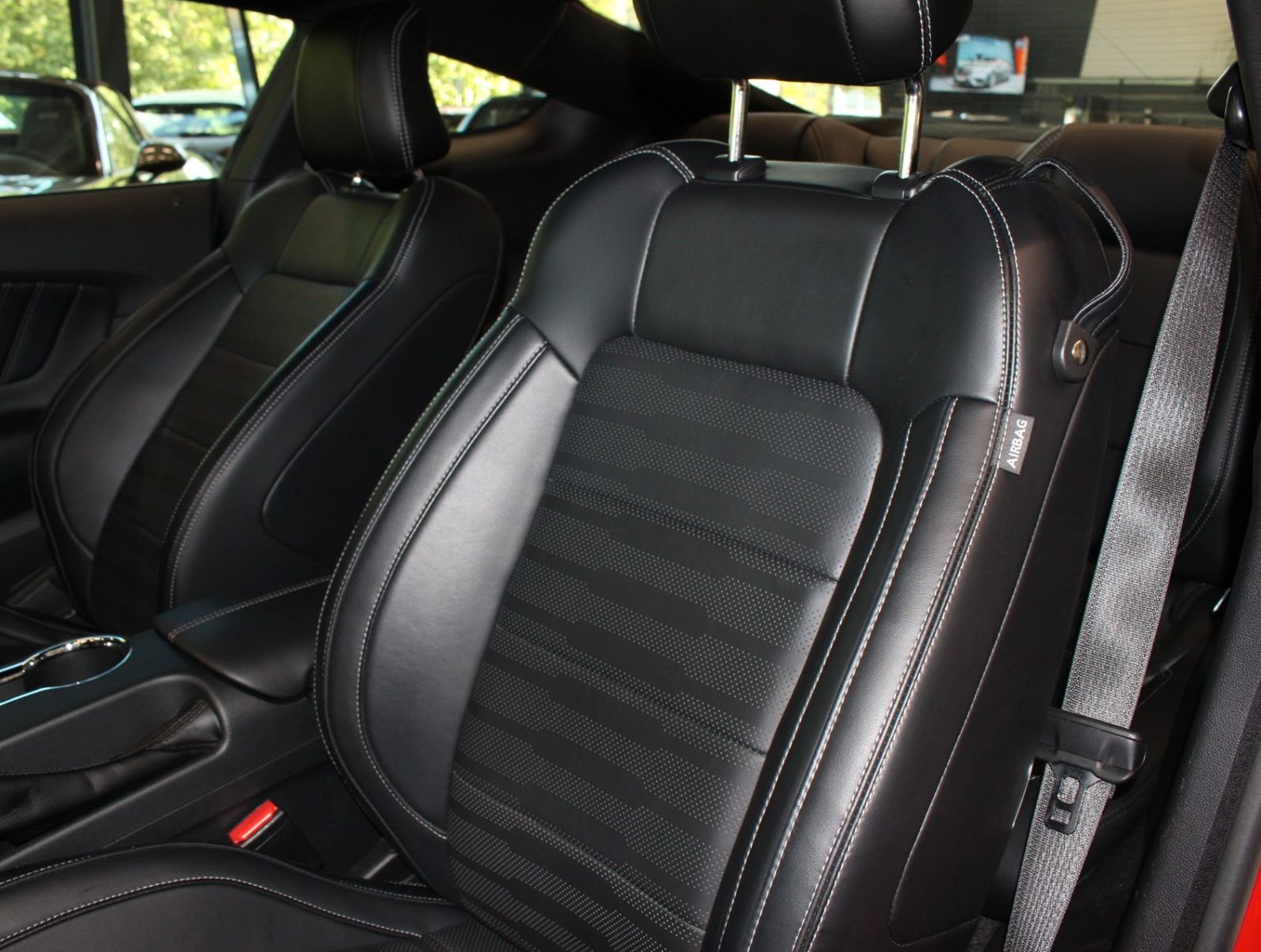 Fahrzeugabbildung Ford Mustang GT Fastback 1.Hand*NUR 12T KM