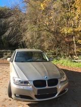 BMW 325i xDrive Edition "Berline" Sportausführung - BMW 325 mit Benzin-Antrieb: Allradantrieb