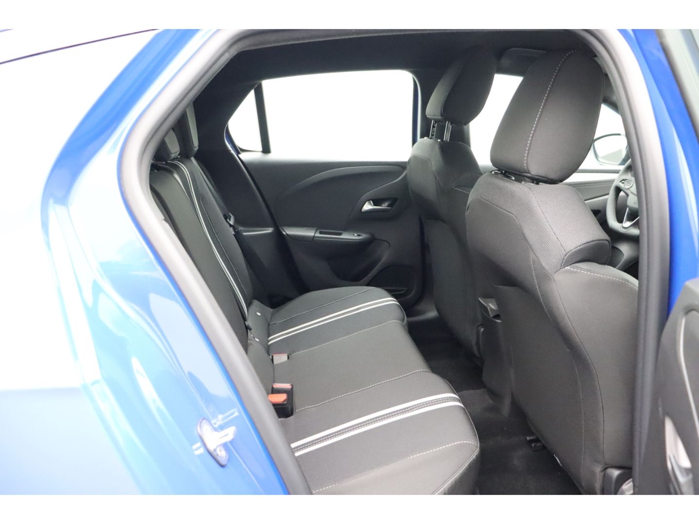 Fahrzeugabbildung Opel Corsa F 1.2 Automatik Totwinkelassistent LED