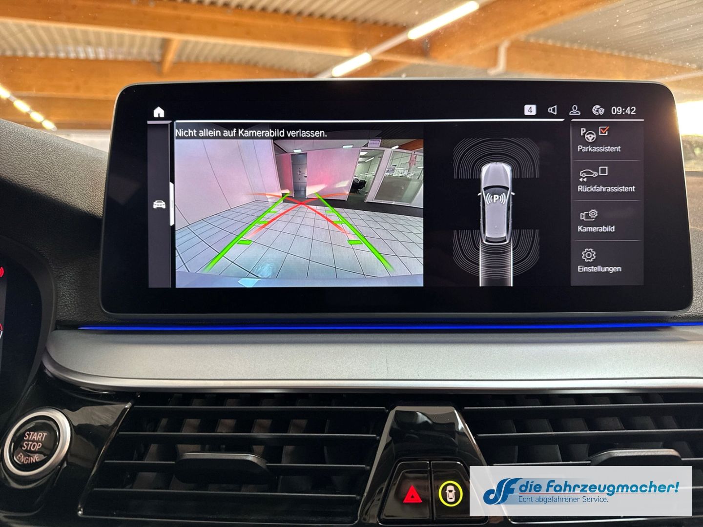 Fahrzeugabbildung BMW 530 d Touring M Paket Navi Digitales Cockpit LE