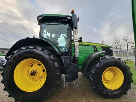 John Deere 7290R