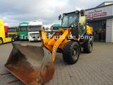 Case 221-F / Gabel / Schaufel / 4.900 Std. - Case Schlepper