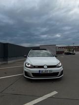 Volkswagen Golf 7 GTI - Volkswagen Golf mit Benzin-Antrieb: Coupé, 7 GTI