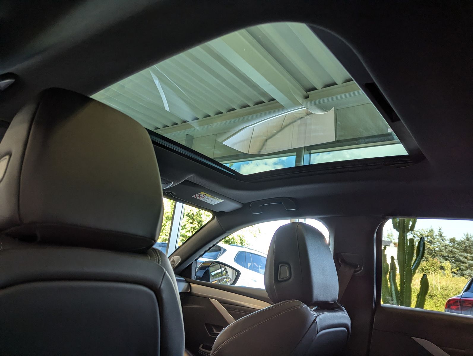 OPEL Astra 1.2 Ultimate Leder-Nappa Sitzlüft AHK Pano - Image 14