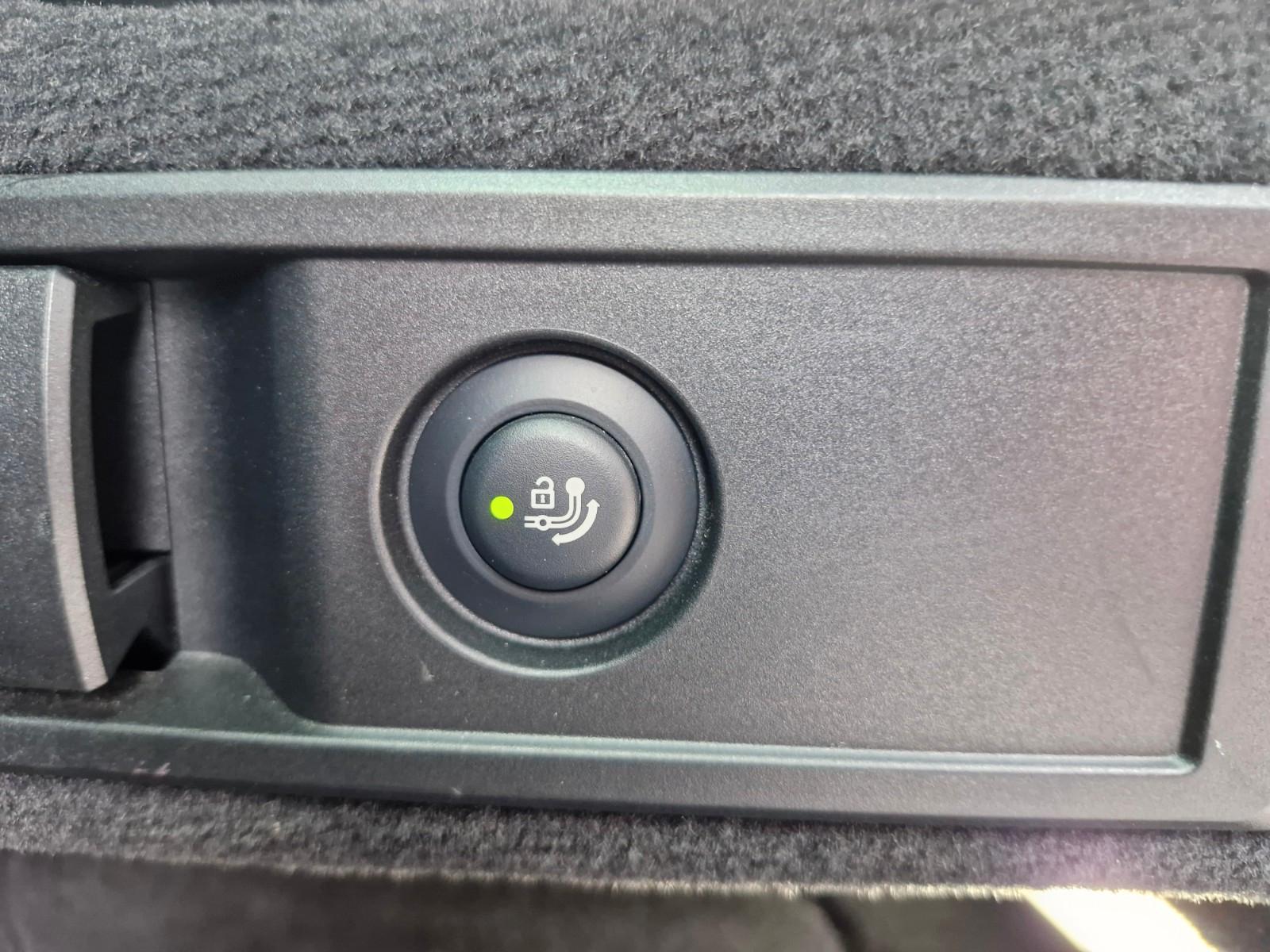 BMW 320d Touring  LED 2. Hand Sitzheiz Pano Laser