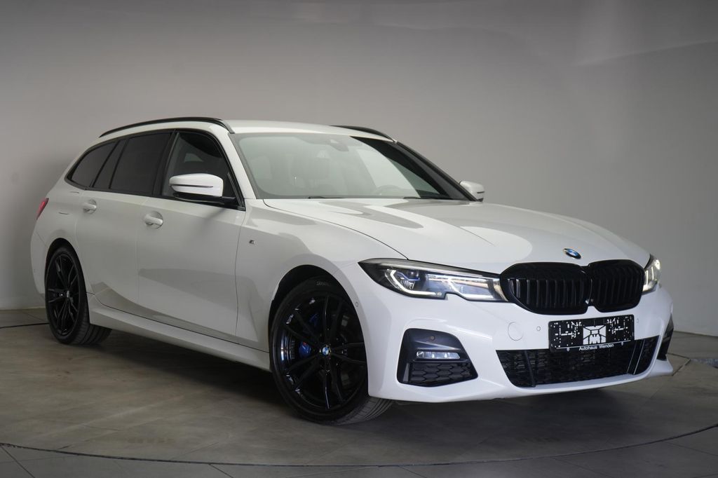 Image of BMW 330