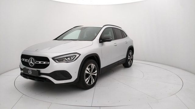 Mercedes-Benz GLA-H247 2020 - GLA 200 d Sport au