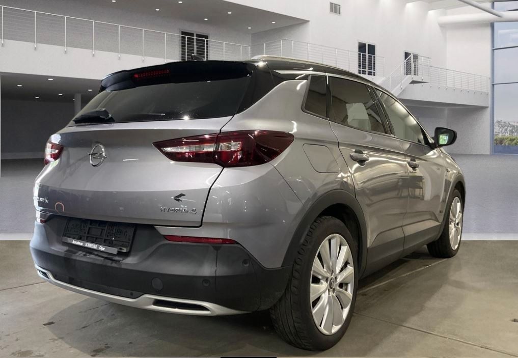 Fahrzeugabbildung Opel Grandland (X) 1.6 HYBRID 4X4 ULTIM. NAVI/360°/SH