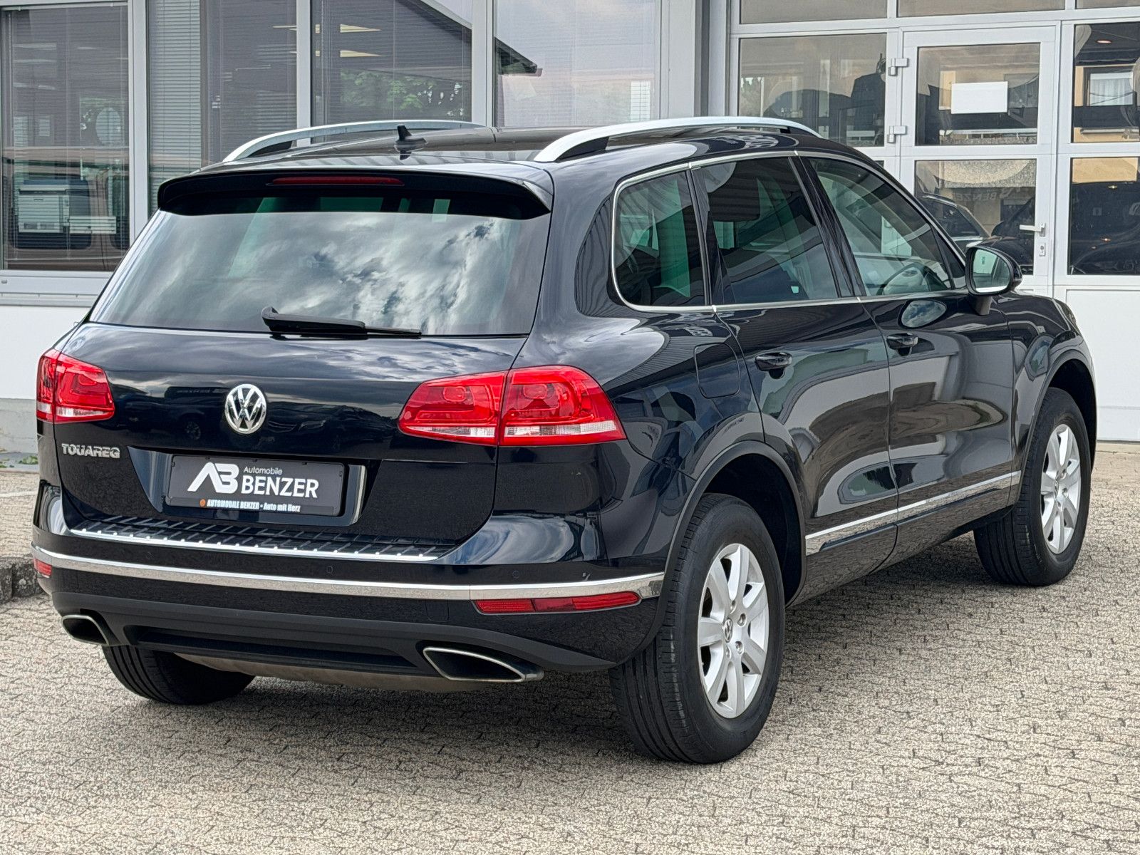 Fahrzeugabbildung Volkswagen Touareg V6 TDI Terrain Tech 4Mot/NAVI/LED/LEDER