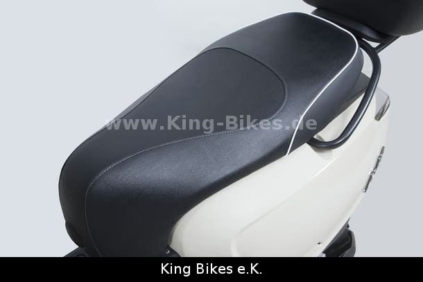 Fahrzeugabbildung Kymco LIKE II 125i ABS - Inkl. Topcase-LED-USB-2026er