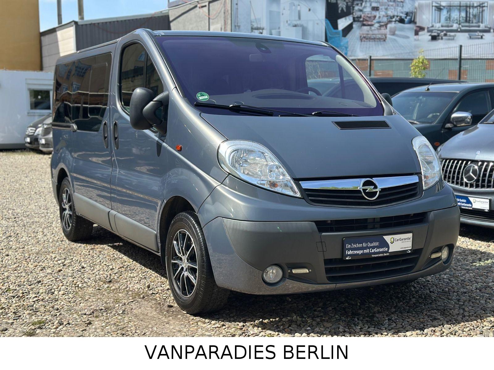 Opel Vivaro L1H1/6SItze/Scheckheft Opel/AHK/Tüv Neu