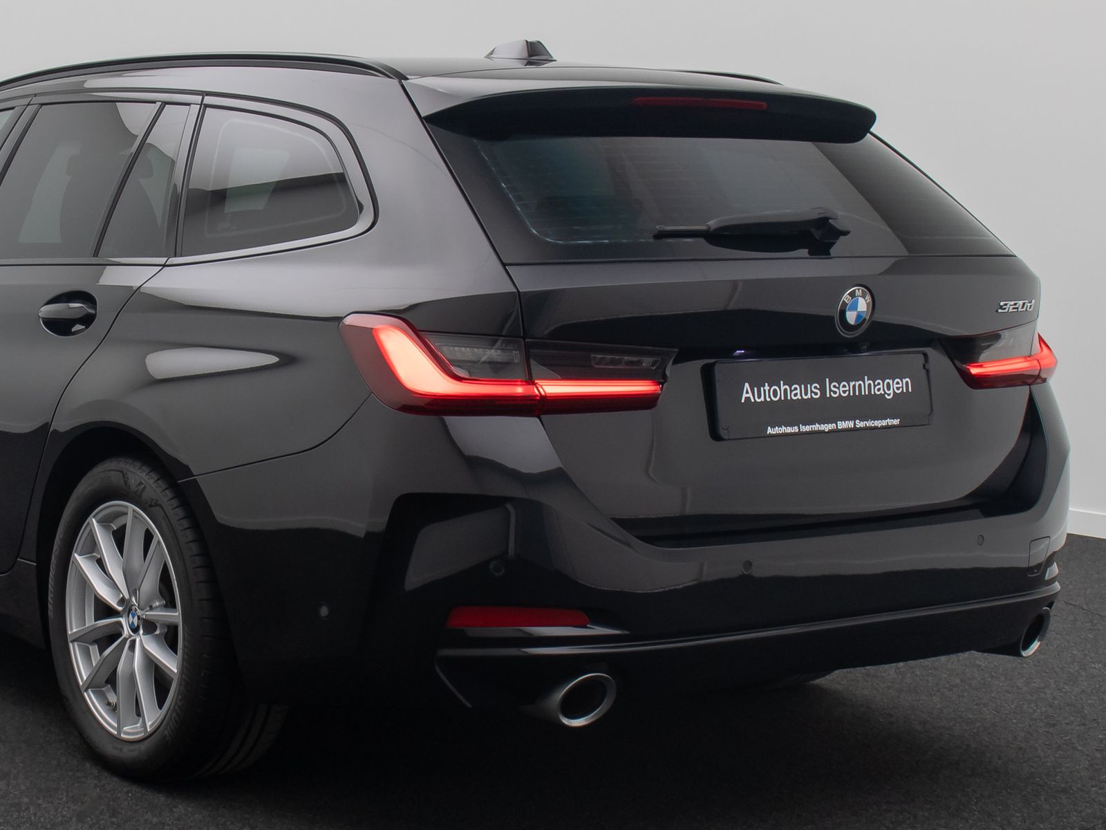 Fahrzeugabbildung BMW 320d Stop&Go DAB Kamera HUD Sportsitz Leder LED