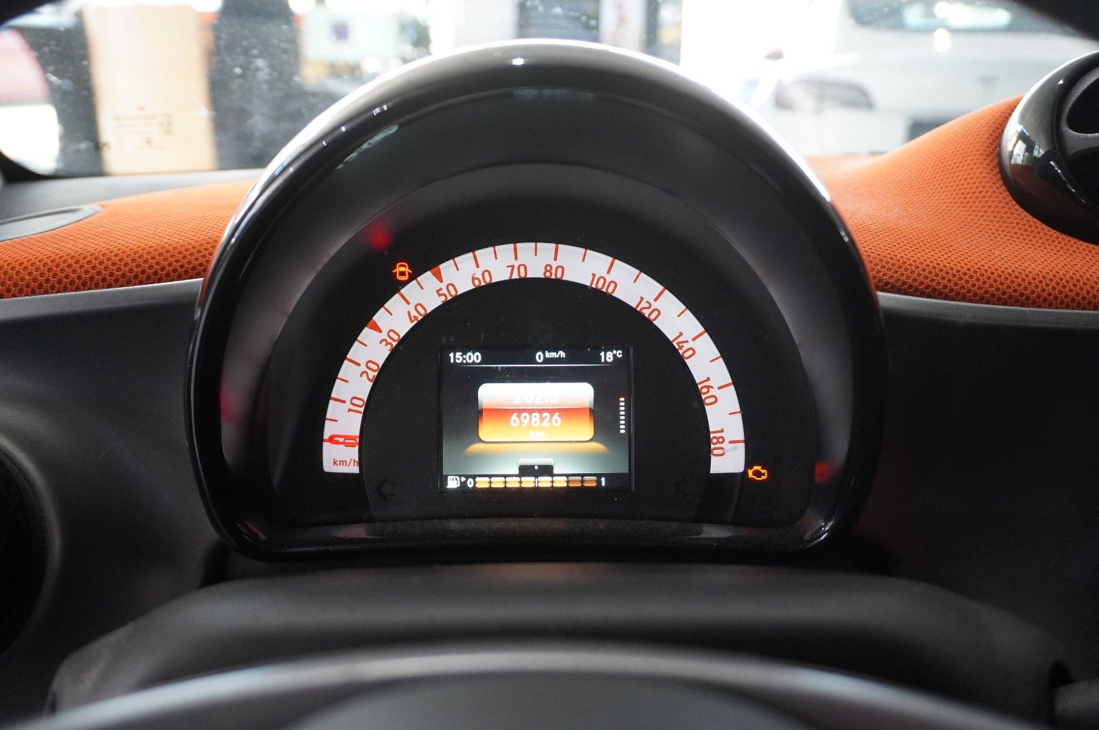 Fahrzeugabbildung Smart ForTwo 1.0 COUPE LED/KLIMA/SHZ/PANO./SPORT/USB