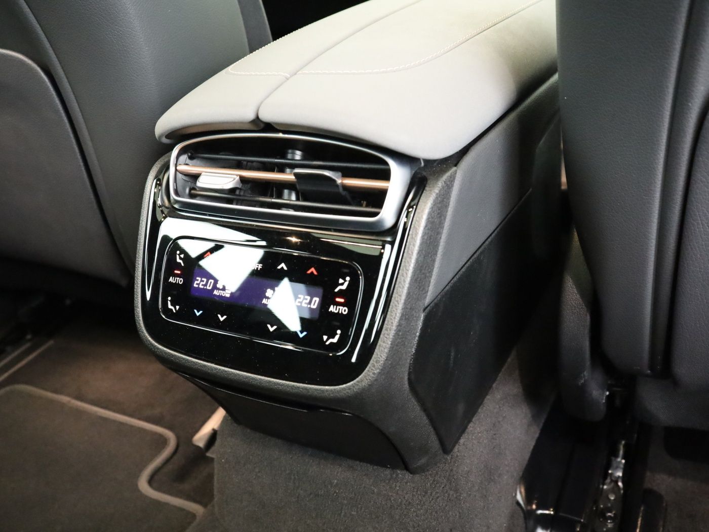 Mercedes-Benz EQS 450 AMG-Line Airmatic Sitzklima 360°Kamera foto 24