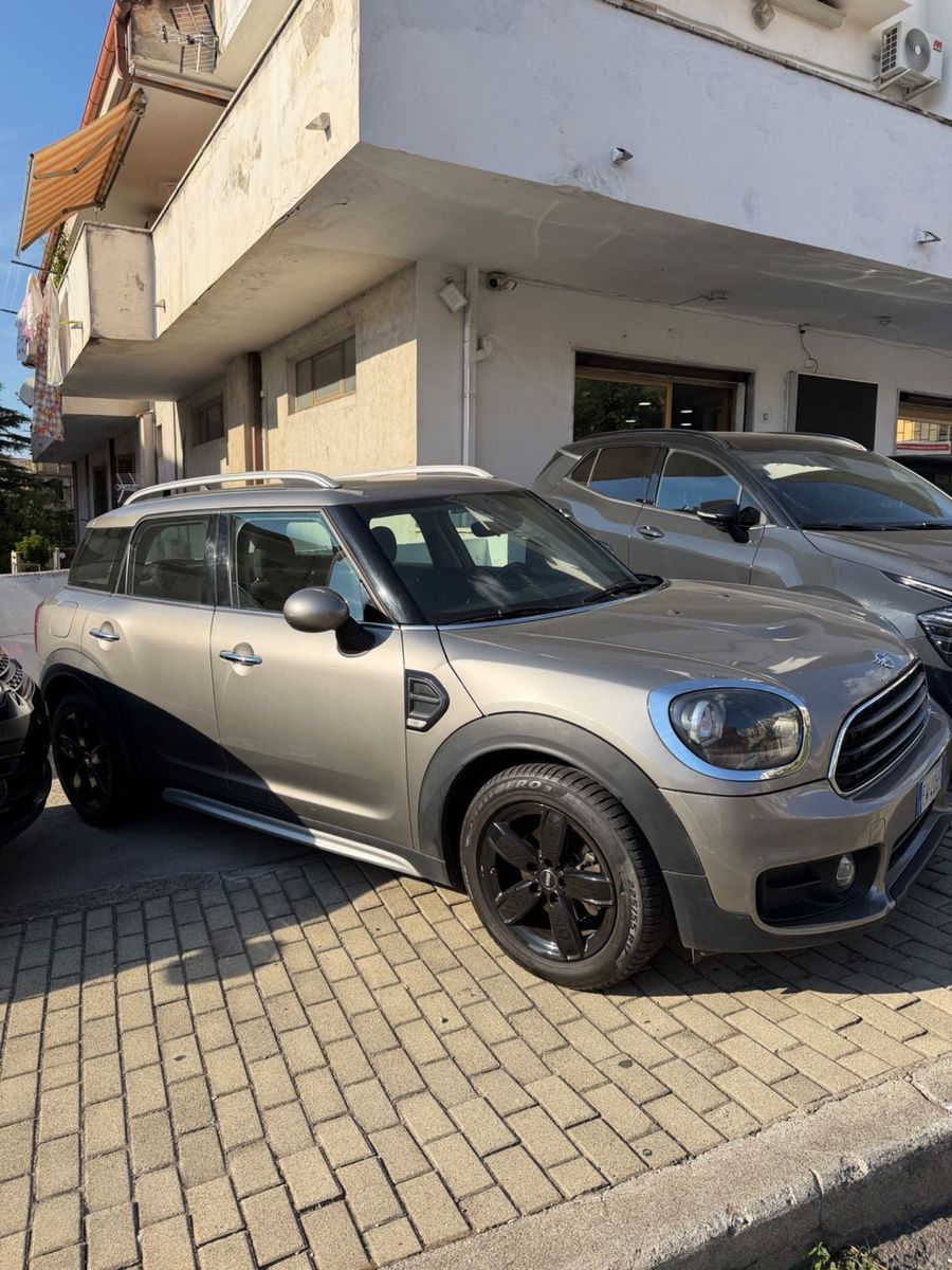 MINI Mini One D Countryman 1.5 Hype imagem 2