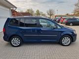 Volkswagen Touran 2.0 TDI Highline+Automatik+7Sitzer+HU neu - gebrauchte VW Touran aus dem Jahr 2011