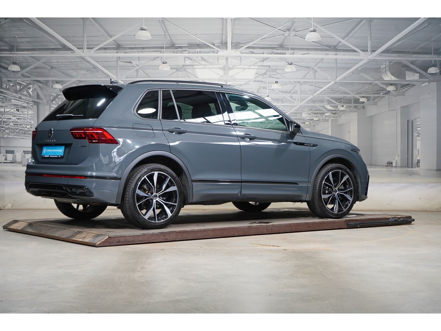Volkswagen Tiguan R-Line 2.0 TDI 4M AHK Kamera 20-Zoll foto 3