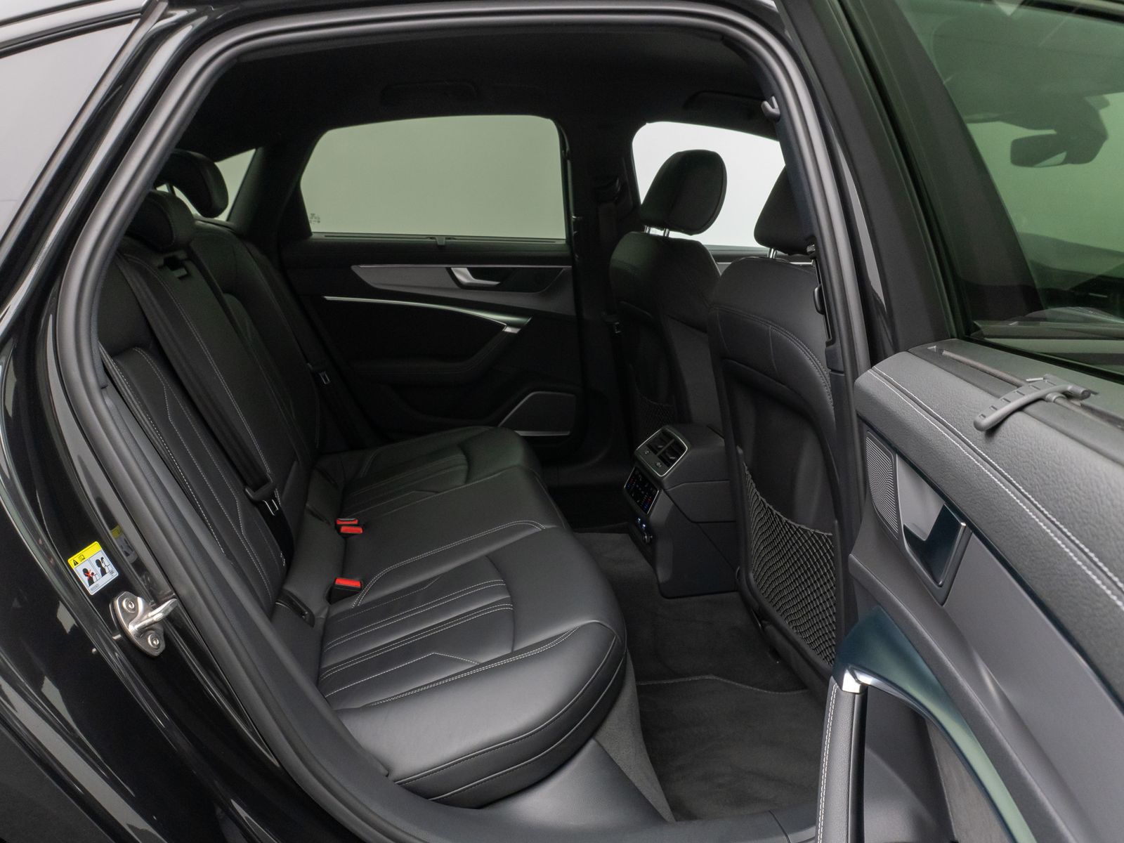 Fahrzeugabbildung Audi A6 Lim. 55 TFSI quattro S-Line + B&O SoftCl HUD