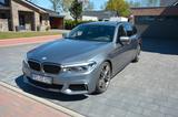 BMW M550d xDrive Touring A M, Top Ausstattung - graue BMW M550