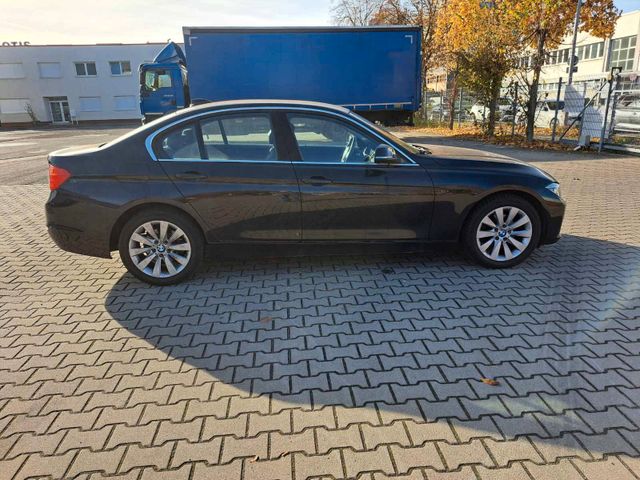 BMW 320 Sportpaket -Aut. 10900Netto 18Zoll Leder