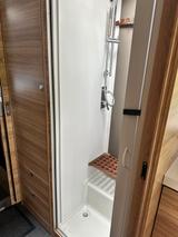 Adria Sonic Supreme 810 SL - Offers