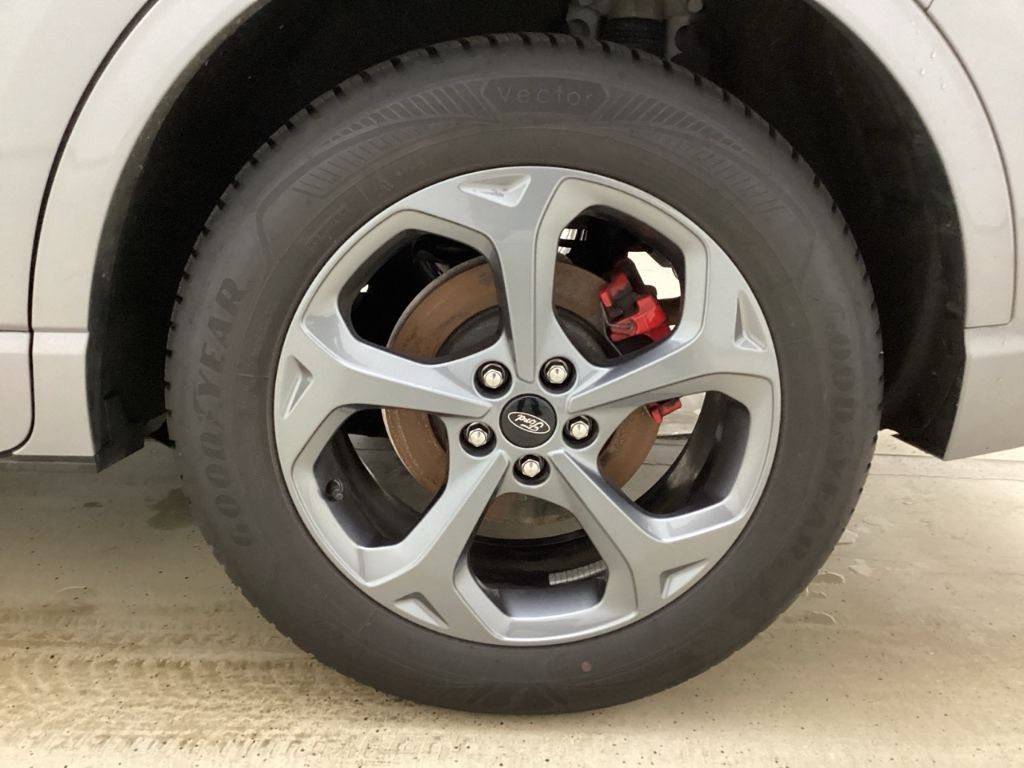Fahrzeugabbildung Ford Kuga Plug-In Hybrid ST-Line X HUD AHK Navi B&O